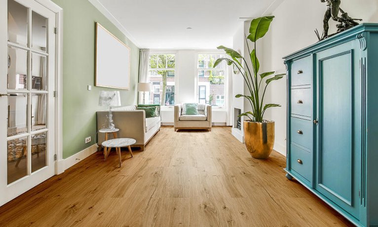 Stabilní rigidní podlahy se nikdy nelepí