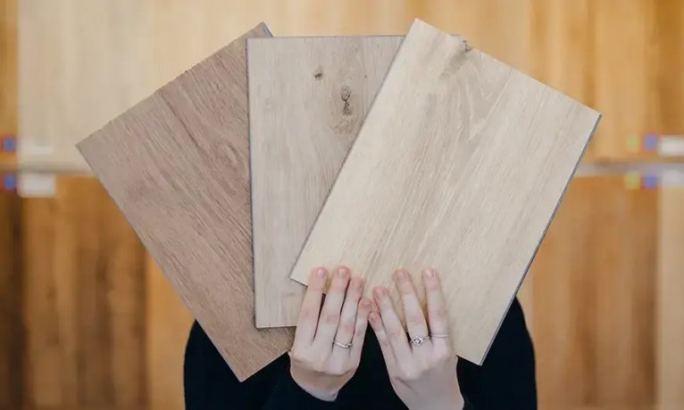 Vzorky vinylových podlah zdarma včetně dopravy