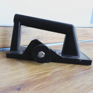 Řezačka pásků z vinylové podlahy